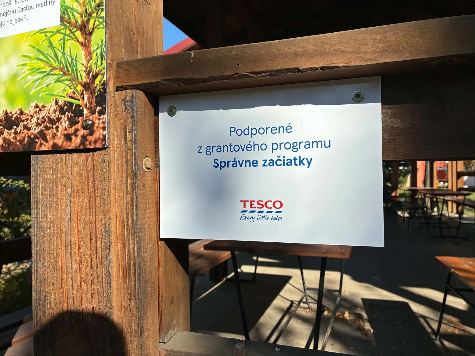 Označenie grantového programu Správne začiatky spoločnosti Tesco